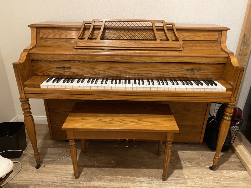 Kawai 602-M Upright Piano 42 1/2