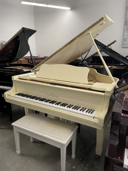 Young Chang G-185 Grand Piano 6'1