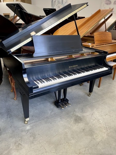 Baldwin M Baby Grand Piano 5'2
