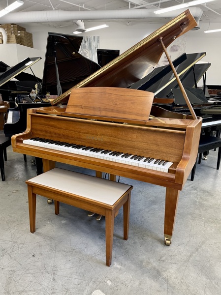Yamaha G1 Baby Grand Piano 5'3