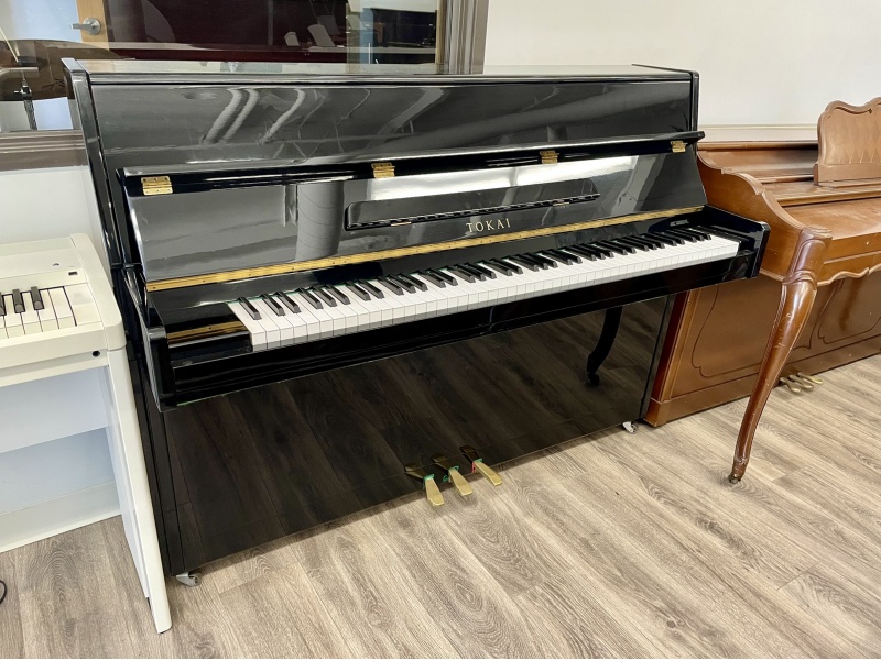 Tokai C-106 Upright Piano 43