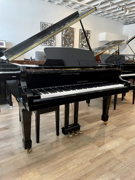 Steigerman XG-143 Petit Grand Piano 4'9