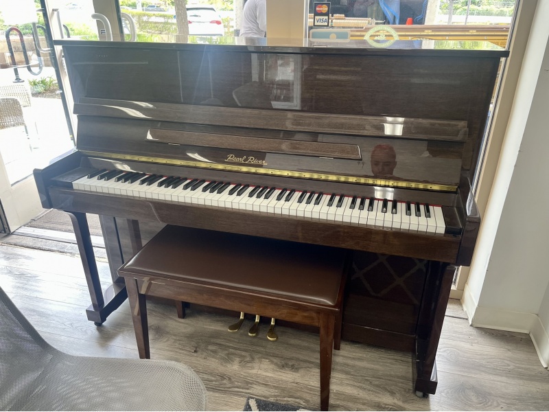 Pearl River UP118 Upright Piano 46 1/2