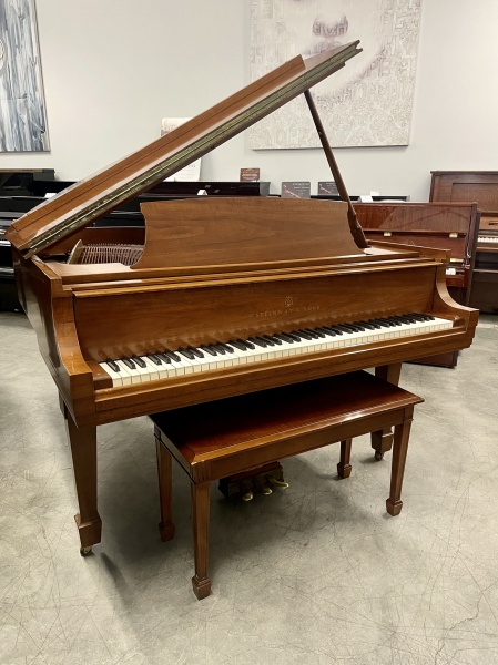 Steinway M Grand Piano 5'7