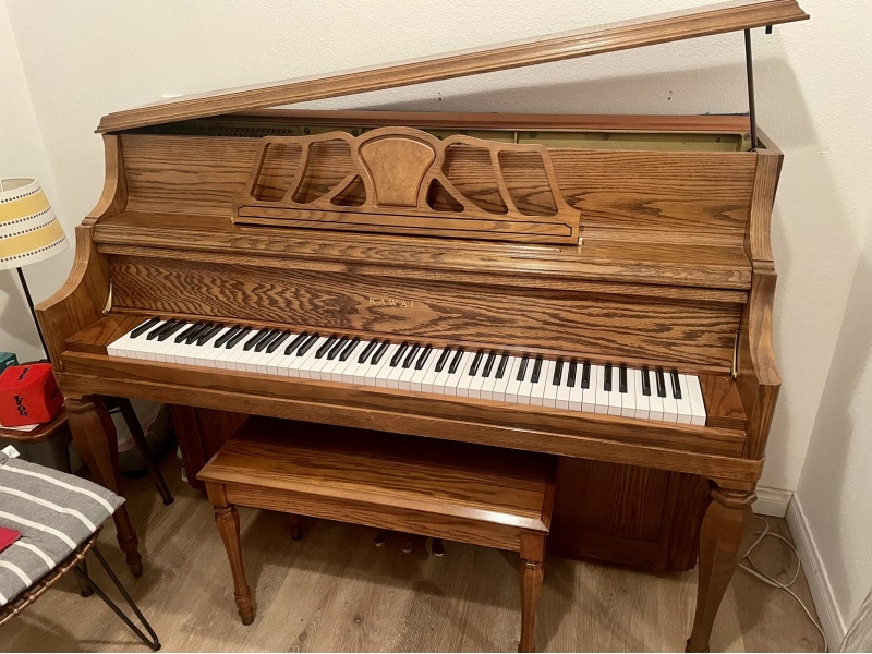 Kawai 902 Upright Piano 46