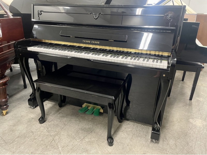 Young Chang U-109 Upright Piano 44