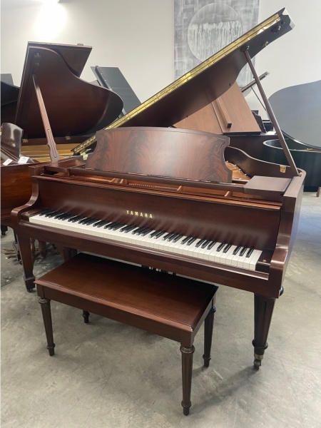 Yamaha GC1 Baby Grand Piano 5'3