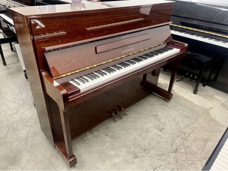 Yamaha P116 Upright Piano 44 1/2