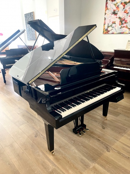 Yamaha GB1 Disklavier Mark III Baby Grand Piano 4'11