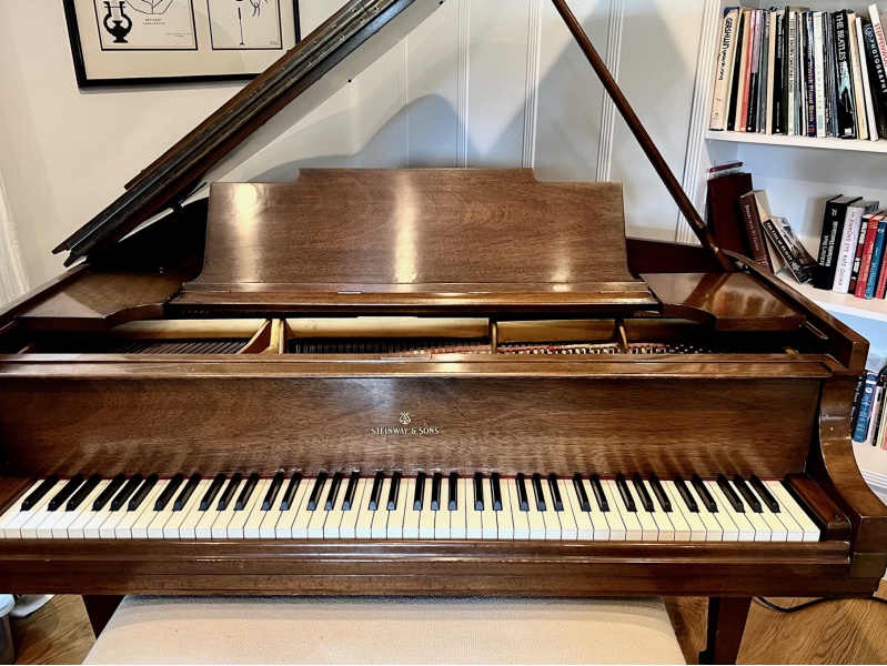 Steinway M Grand Piano 5'7