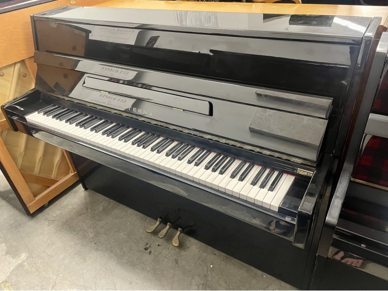 Eterna ER-C10 Upright Piano made by Yamaha 43 1/2