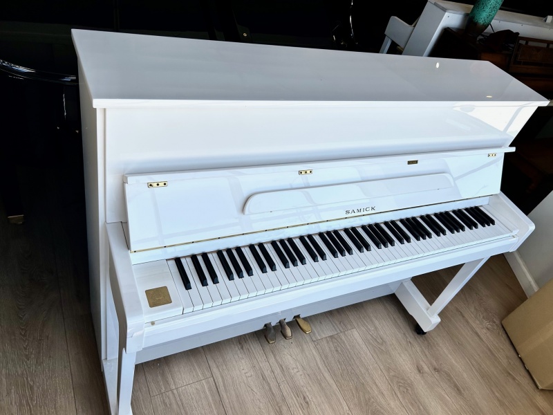 Samick JS115C Ivory Polish Upright Piano