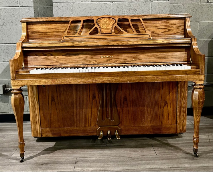Kawai 902-M Oak Satin Finish 46