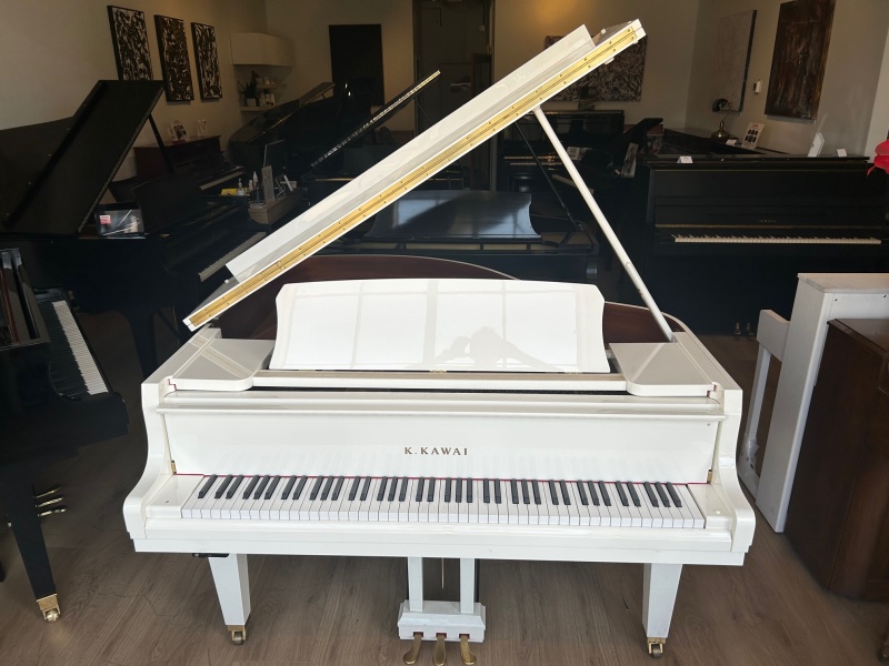 Kawai GL-10 Baby Grand Piano 5' White Polish Ivory with a QRS Player System 2019