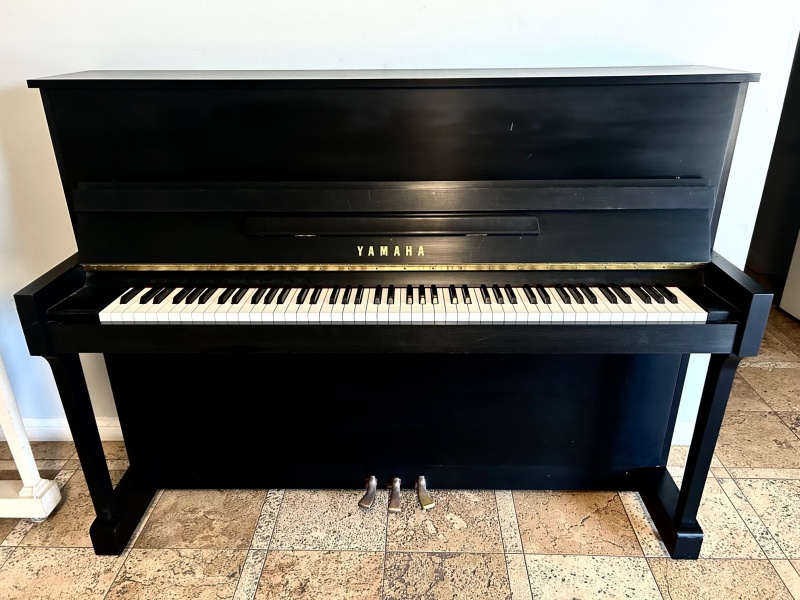 Yamaha T116 Upright Piano 45