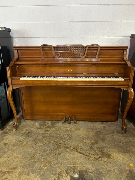 Yamaha M2H Console Upright Piano 44
