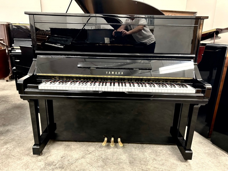 Yamaha YU3 Tall Upright Piano 52
