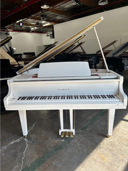 Samick SG-140A Baby Grand Piano 4'7