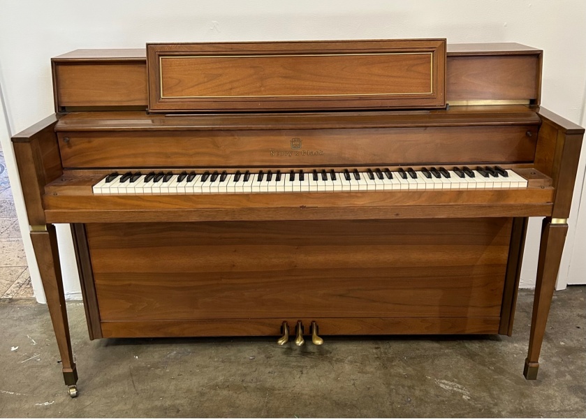 Story & Clark Console Upright Piano 40
