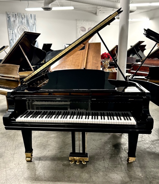 Mason & Hamlin BB Concert Grand Piano 7' Polished Ebony 2005