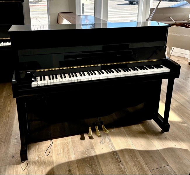 Yamaha b2 PE-Silent Upright Piano 45