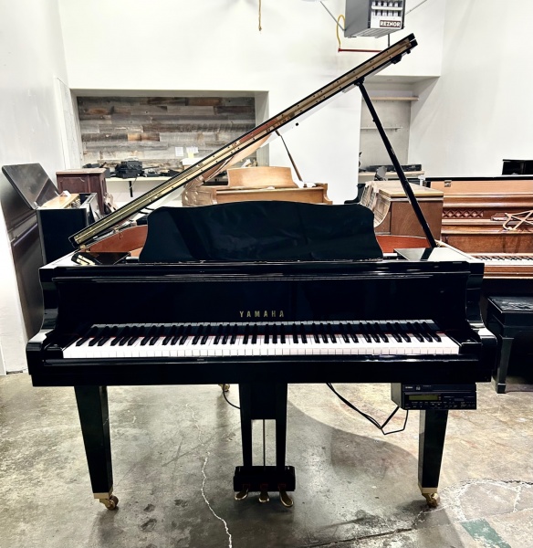 Yamaha GB1 Baby Grand Piano w/Player System 5' Polished Ebony 2006