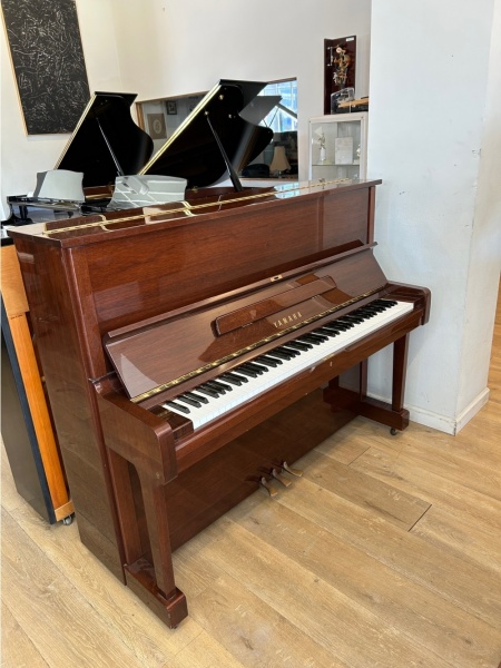 Yamaha U1 Upright Piano 48