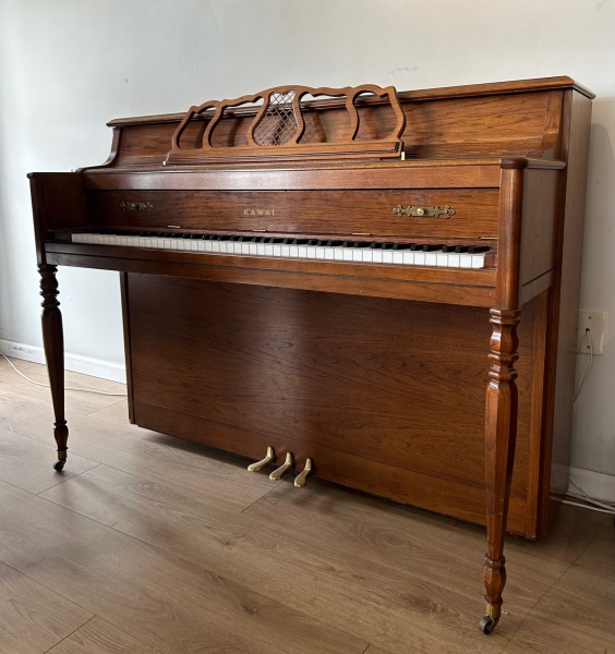 Kawai 604-M Upright Console Piano 44