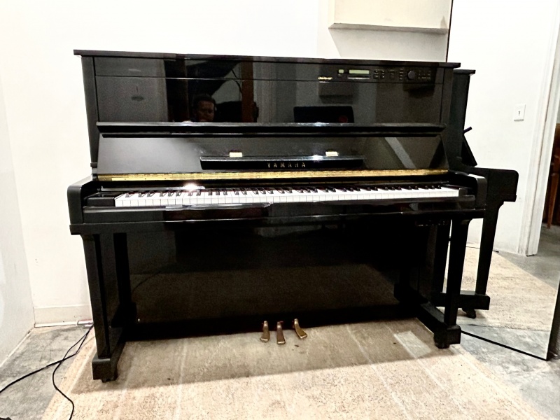 Yamaha MX100 Tall Upright Piano w/Player System 50' Polished Ebony 1993