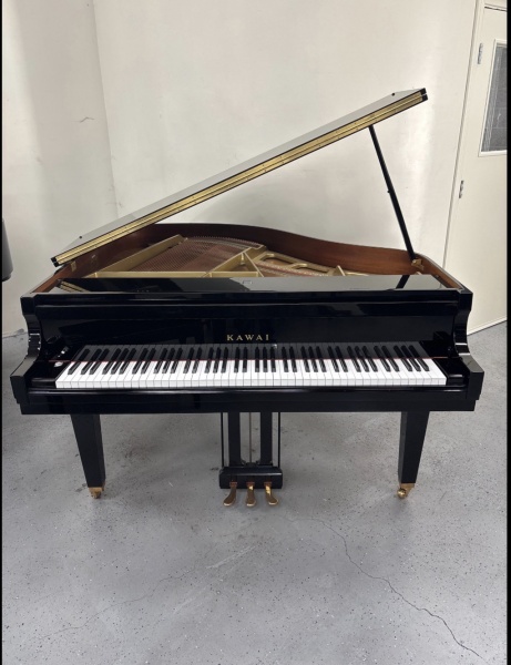 Kawai GM-2 Baby Grand Piano 5' Polished Ebony 1997