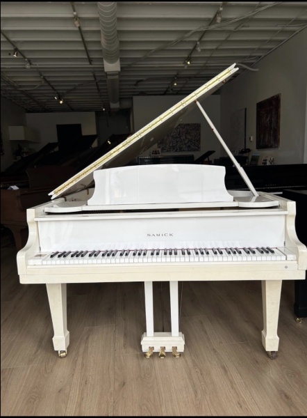 Samick SG-172 Grand Piano 5'8