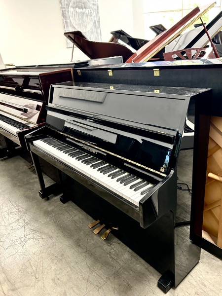 Young Chang E101 Upright Piano 43