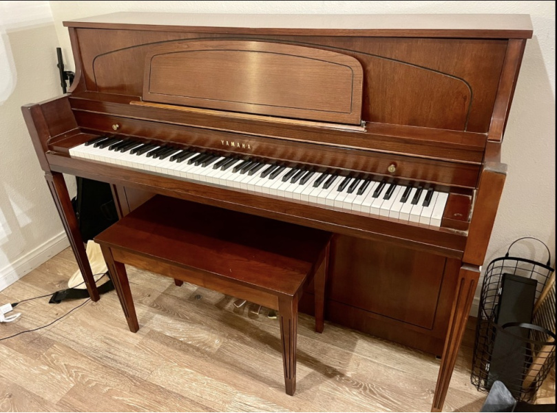 Yamaha M450 Studio Upright Piano 44 1/2