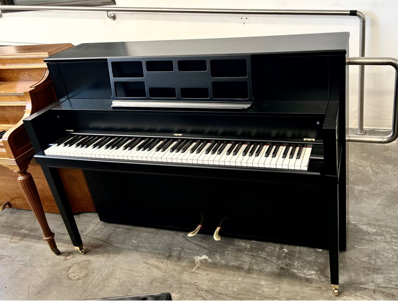 Steinway Upright Console Piano 42