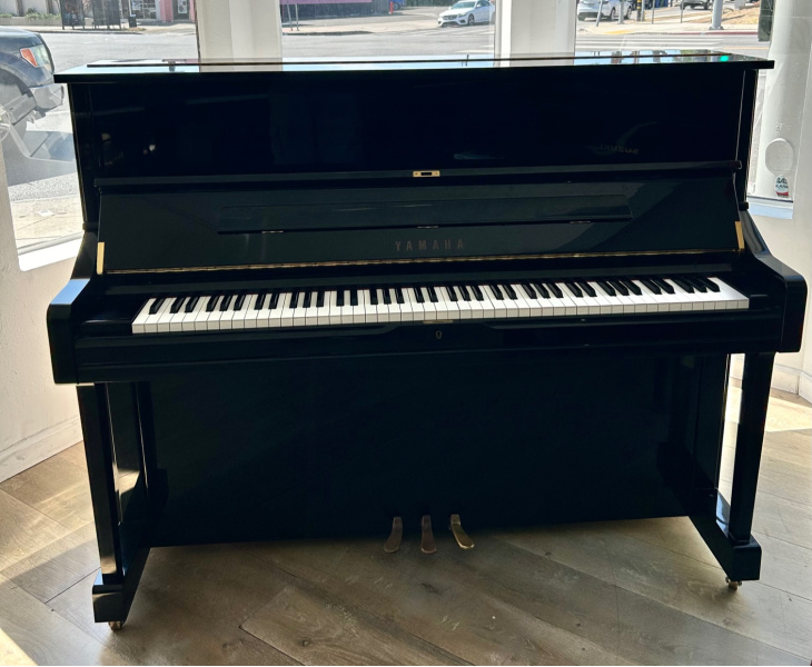 Yamaha U1 Upright Piano 48